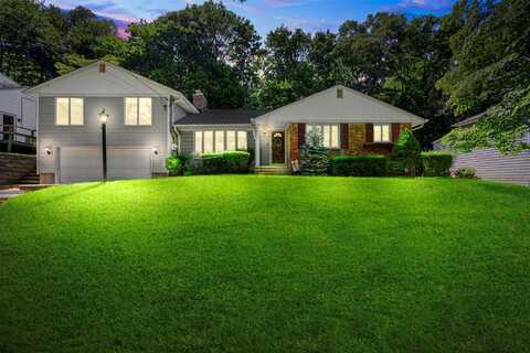 54 Bankside Drive, Centerport, NY 11721