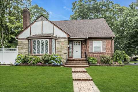 95 E Shore Drive, Massapequa, NY 11758