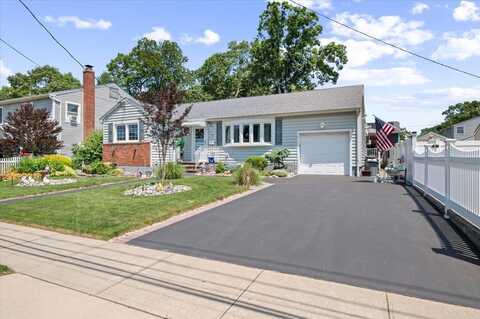 171 McKinley Street, Massapequa Park, NY 11762