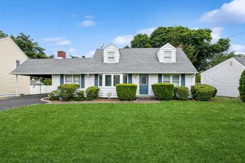 29 Cornell Street, East Northport, NY 11731