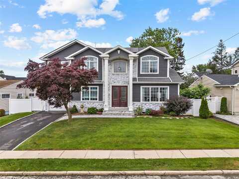 5 Vera Avenue, Plainview, NY 11803