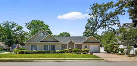1 Bedford Avenue, Massapequa, NY 11758
