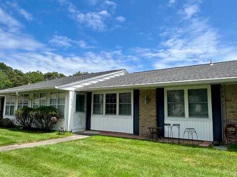 369b Woodbridge Drive, Ridge, NY 11961