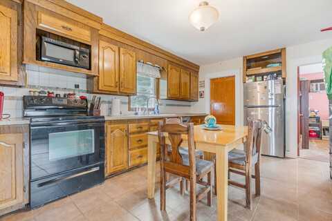 7 Vincent Avenue, Biddeford, ME 04005