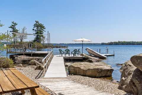102 Musson Road, Raymond, ME 04071