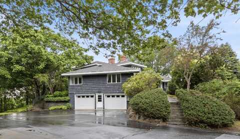 30 Trundy Road, Cape Elizabeth, ME 04107