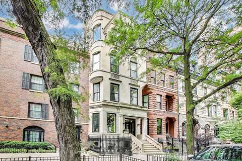 72 E Elm Street, Chicago, IL 60611
