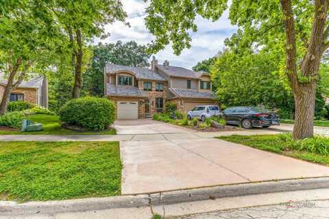 636 Walnut Oaks Drive, Roselle, IL 60172