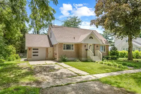 635 E Prairie Street, Marengo, IL 60152