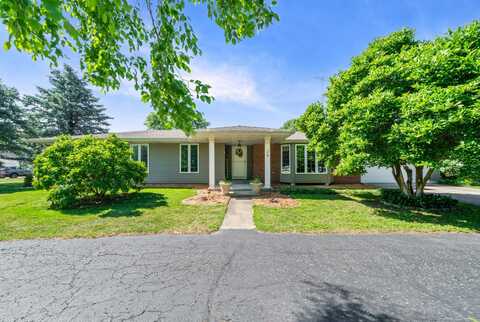 28 Lions Road, Sandwich, IL 60548