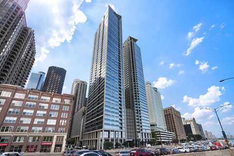 600 N LAKE SHORE Drive, Chicago, IL 60611