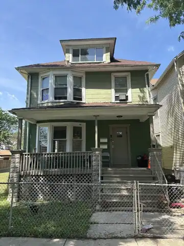 10734 S Prairie Avenue, Chicago, IL 60628
