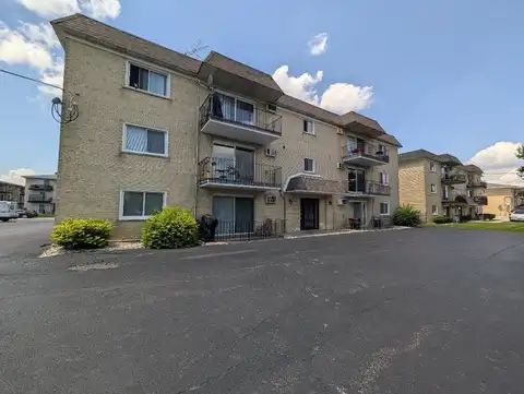 7829 S Rutherford Avenue, Burbank, IL 60459
