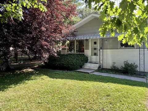 14 N Walnut Street, Pesotum, IL 61863