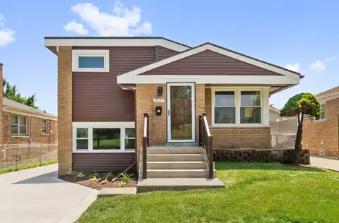 2637 W 93rd Place, Evergreen Park, IL 60805
