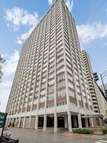 6171 N Sheridan Road, Chicago, IL 60660