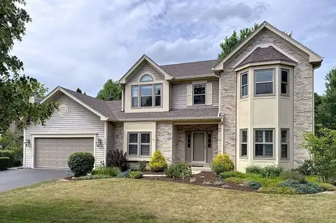 566 Primrose Lane, Crystal Lake, IL 60014