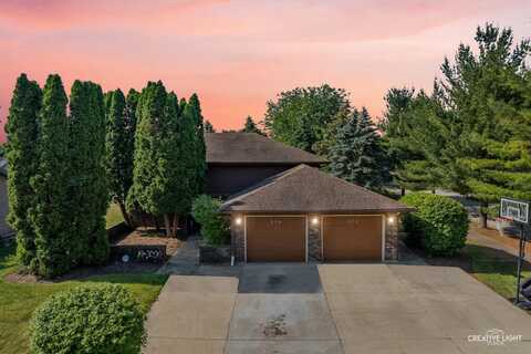 272 Maple Street, Sugar Grove, IL 60554