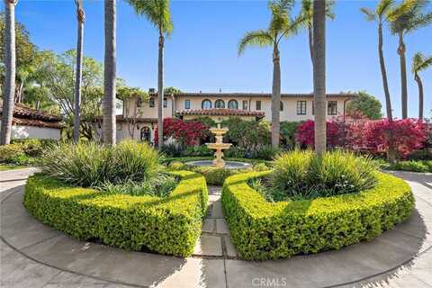 1875 La Cuesta, North Tustin, CA 92705