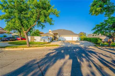 2040 Cape Cod Court, Claremont, CA 91711