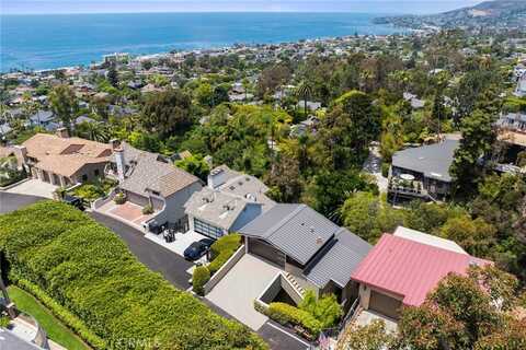 686 Diamond Street, Laguna Beach, CA 92651