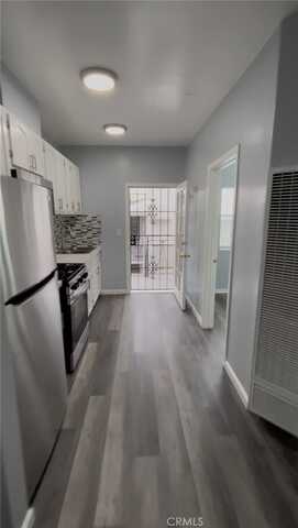 1032 S Normandie Avenue, Los Angeles, CA 90006