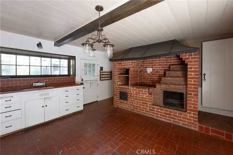 8449 Melvin Avenue, Northridge, CA 91324