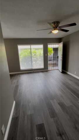 1032 S Normandie Avenue, Los Angeles, CA 90006
