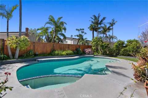 8582 Salt Lake Drive, Huntington Beach, CA 92646