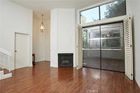 6121 Shoup Avenue, Woodland Hills, CA 91367