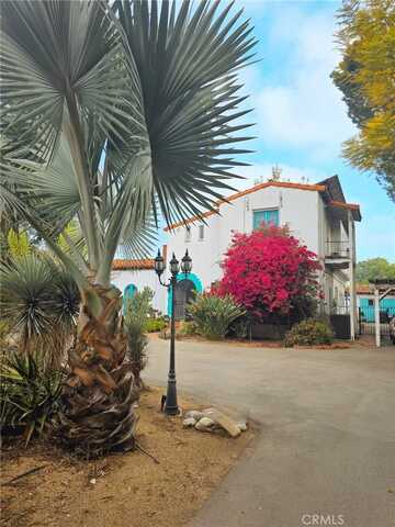 15401 Saticoy Street, Van Nuys, CA 91406