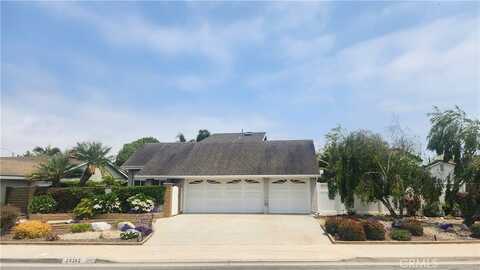 20392 Densmore Lane, Huntington Beach, CA 92646