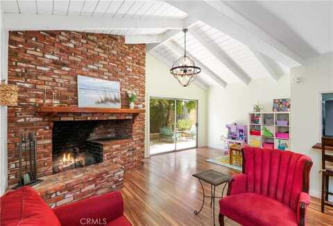 630 E Vista Del Gaviota Avenue, Orange, CA 92865