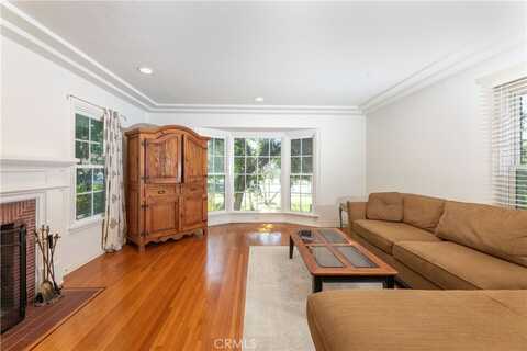 3766 Rose Avenue, Long Beach, CA 90807