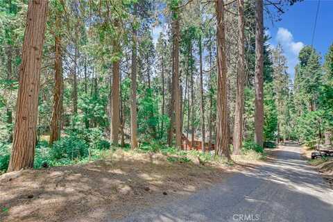 590 Electra Drive, Crestline, CA 92325