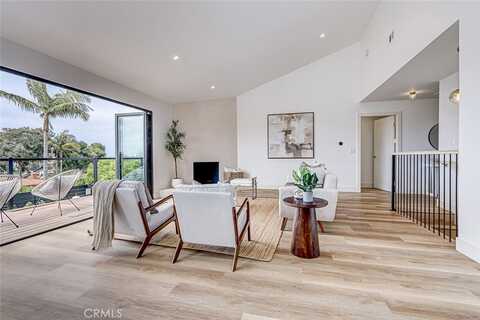329 Calle Mayor, Redondo Beach, CA 90277