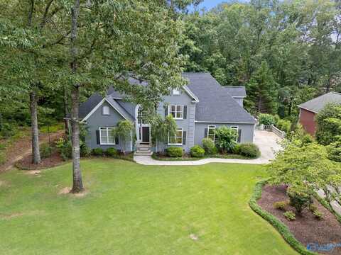 404 Ferncrest Street SW, Hartselle, AL 35640