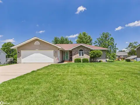 605 21st Avenue W, Oskaloosa, IA 52577