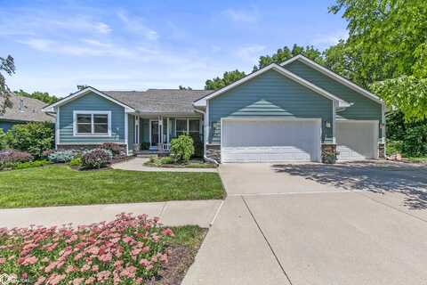 215 Parkwild Drive, Council Bluffs, IA 51503