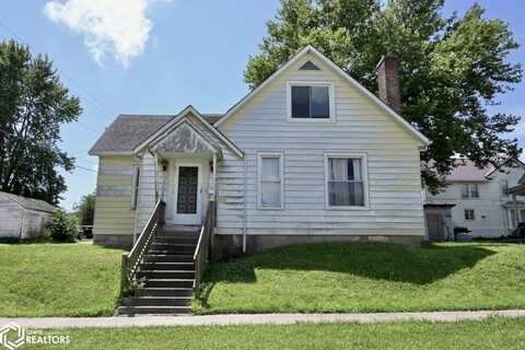 1615 Smith Street, Burlington, IA 52601
