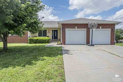 2216 Buckhorn Circle, Junction City, KS 66441
