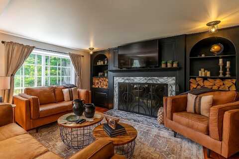 24 Spring Lake Road, Shrewsbury, VT 05738