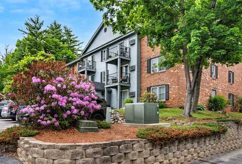 7 Northbrook Drive, Manchester, NH 03102