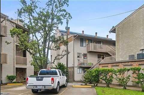 2824 STEAMSHIP Circle, Harahan, LA 70123