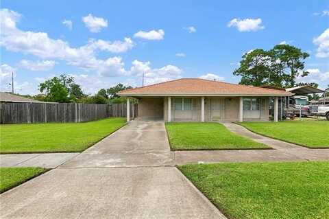 8829 LIVINGSTON Avenue, Chalmette, LA 70043