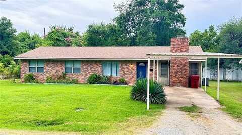 707 N 4, Hugo, OK 74743
