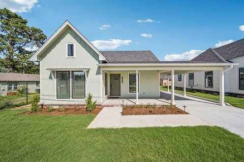 210 S Bluff Street, Catoosa, OK 74015