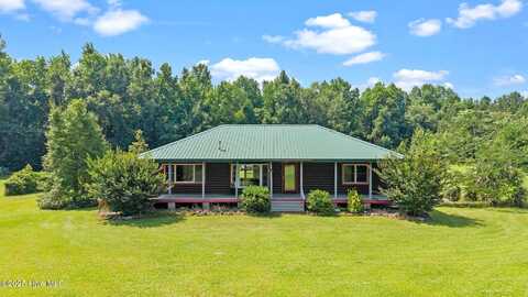 7425 White Oak River Road, Maysville, NC 28555