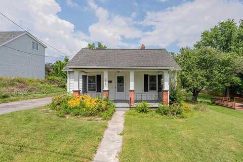 220 CLEARVIEW Drive, Christiansburg, VA 24073
