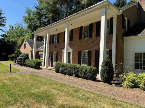 15 HICKORY Road, Radford, VA 24141